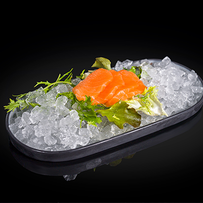 Sashimi de salmón/ Salmon sashimi