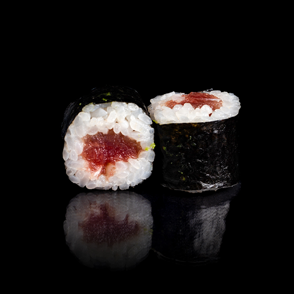 Maki de atún/ Tuna maki