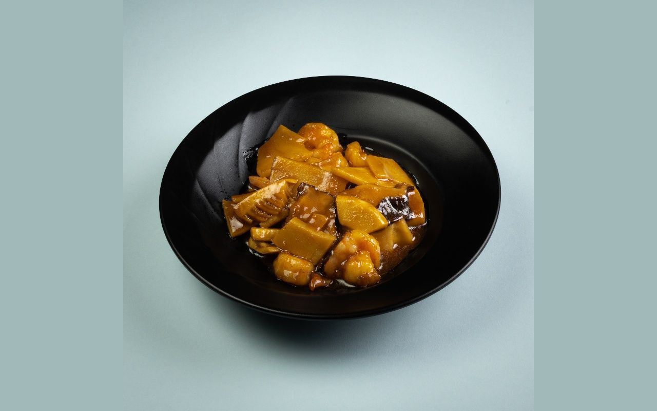 GAMBAS CON BAMBÚ Y SETAS